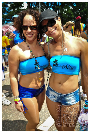 bliss_carnival_monday_2012-014