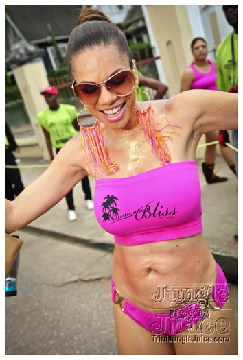 bliss_carnival_monday_2012-038