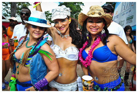 bliss_carnival_monday_2012-041