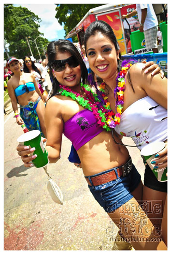 bliss_carnival_monday_2012-056