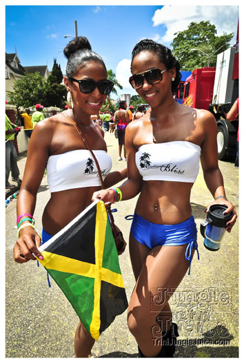 bliss_carnival_monday_2012-097