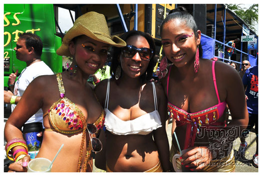 bliss_carnival_monday_2012-128