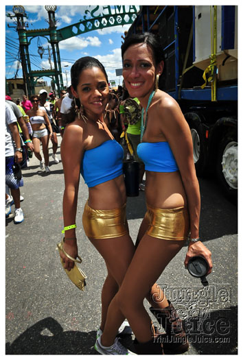 bliss_carnival_monday_2012-153