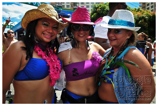 bliss_carnival_monday_2012-173