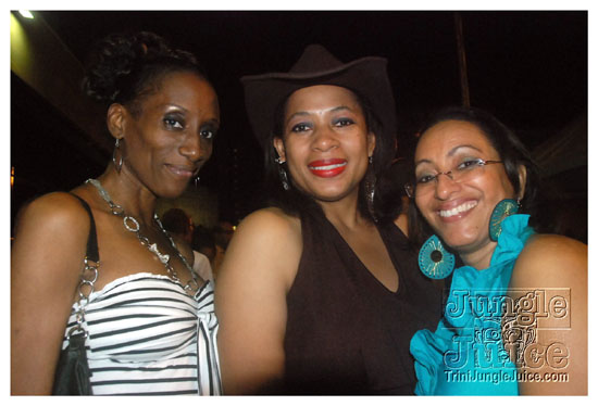 central_bank_all_inclusive_2012-077