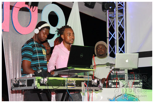 cloud9_rooftop_rave_apr28-003