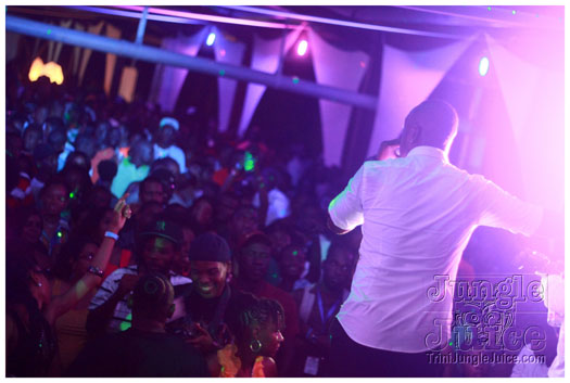 cloud9_rooftop_rave_apr28-034