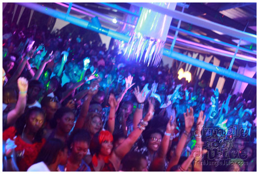 cloud9_rooftop_rave_apr28-035