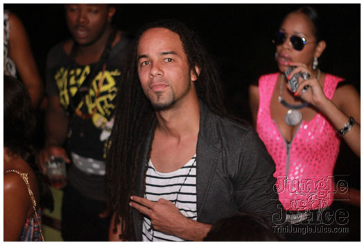 cloud9_rooftop_rave_apr28-040