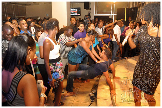 fay_ann_lyons_live_jan18-032