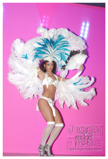 harts_carnival_launch_2013-140