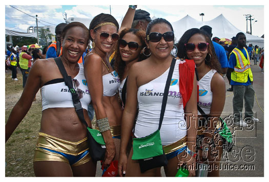 island_people_mas_monday_2012-016