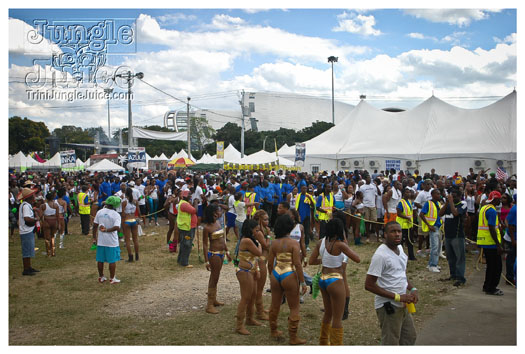 island_people_mas_monday_2012-020