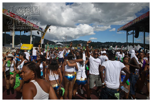 island_people_mas_monday_2012-058