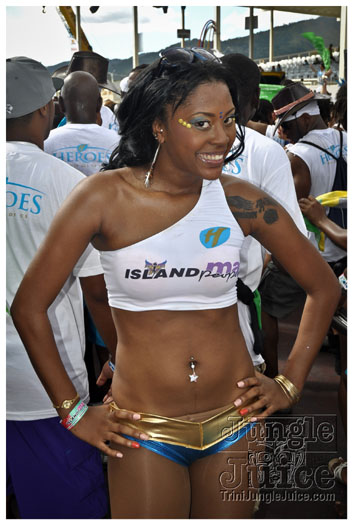 island_people_mas_monday_2012-065