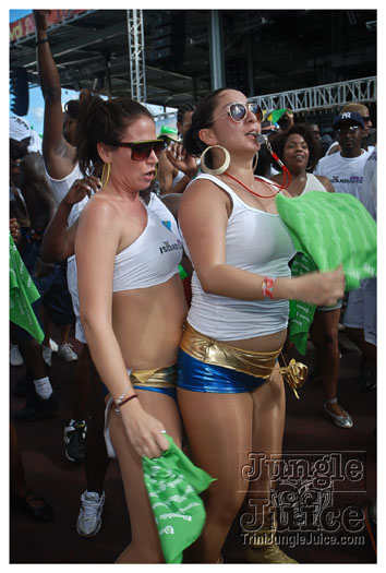 island_people_mas_monday_2012-068