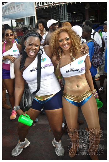 island_people_mas_monday_2012-098