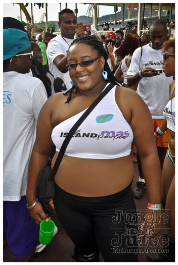 island_people_mas_monday_2012-107