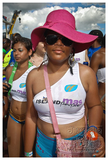 island_people_mas_monday_2012-108