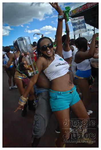 island_people_mas_monday_2012-109