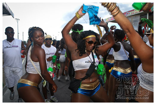 island_people_mas_monday_2012-136