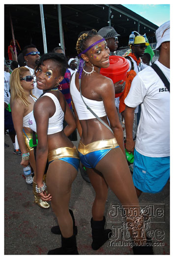 island_people_mas_monday_2012-140