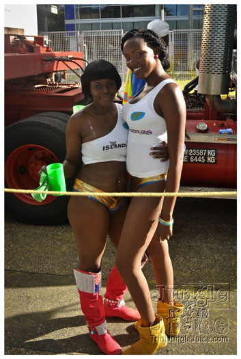 island_people_mas_monday_2012-170