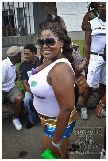 island_people_mas_monday_2012-182