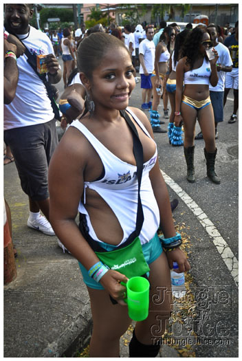 island_people_mas_monday_2012-186