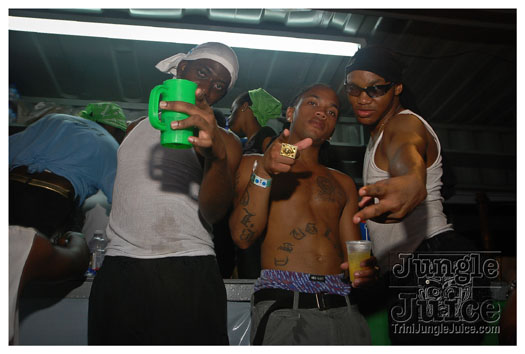 island_people_mas_monday_2012-252