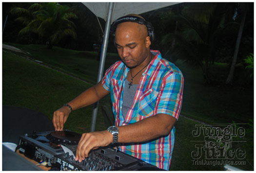 look_cooler_shades_sep23-037