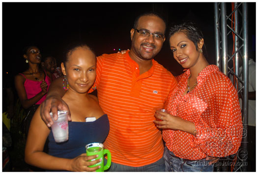 look_cooler_shades_sep23-053