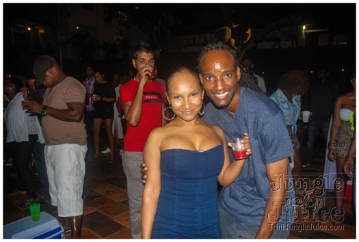 look_cooler_shades_sep23-054