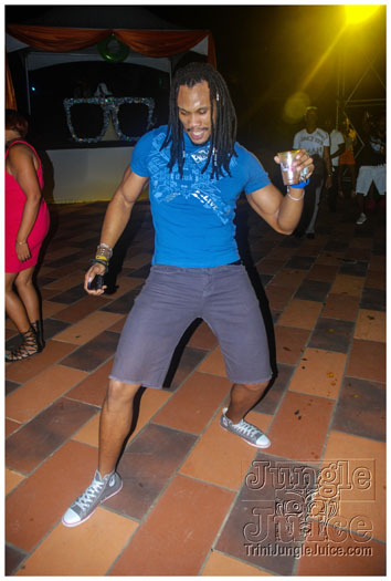 look_cooler_shades_sep23-057