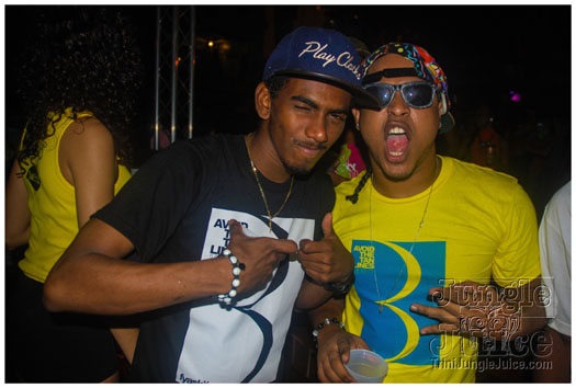 look_cooler_shades_sep23-078