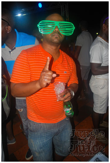 look_cooler_shades_sep23-085