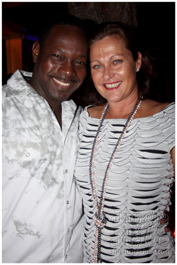 mount_gay_black_eclipse_sep13-040