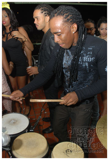 out_with_the_ole_dec31-040