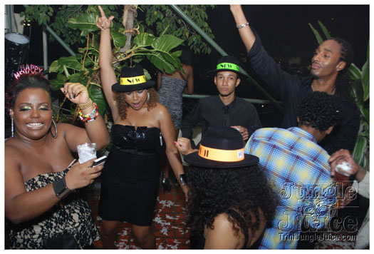 out_with_the_ole_dec31-057