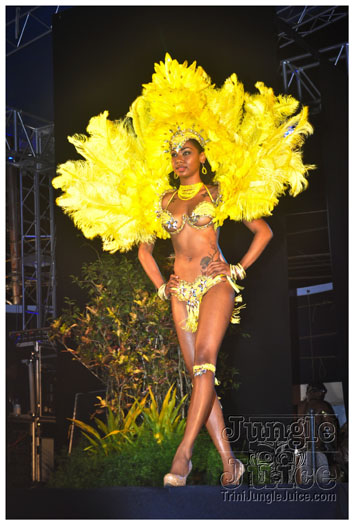 paparazzi_band_launch_2013_jul8-072