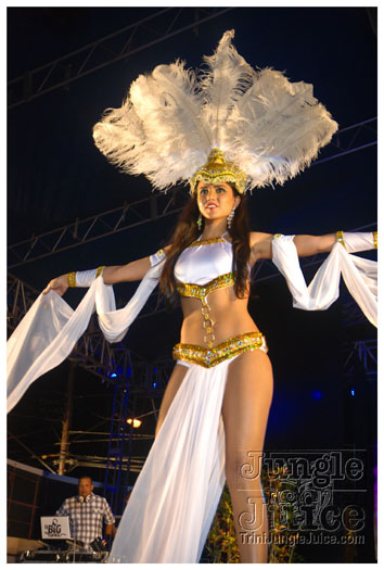 paparazzi_band_launch_2013_jul8-075