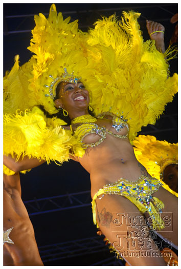 paparazzi_band_launch_2013_jul8-084