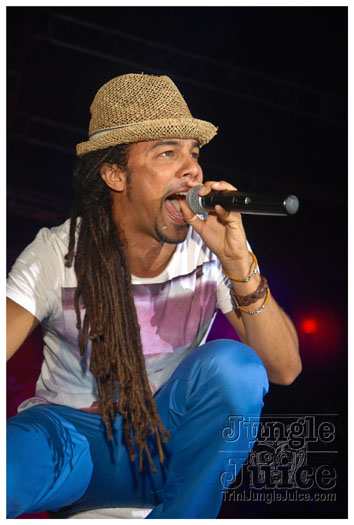 paparazzi_band_launch_2013_jul8-097