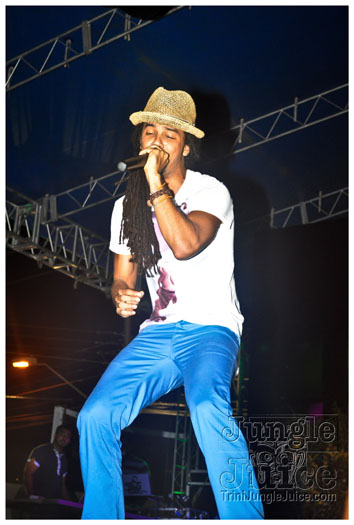 paparazzi_band_launch_2013_jul8-099