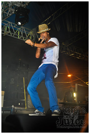 paparazzi_band_launch_2013_jul8-102