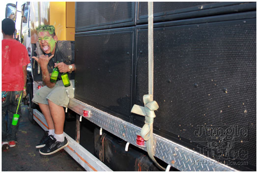 shade_green_jumbie_jouvert_feb19-111