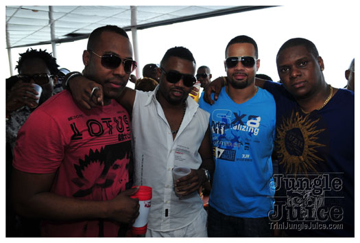 silent_morning_2012-080