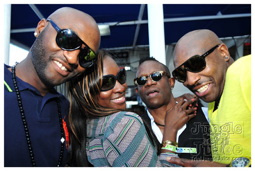 silent_morning_2012-114