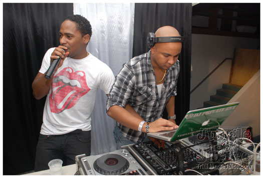 the_hills_2012_dec26-015