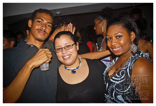 tun_up_tuesdays_jun12-010